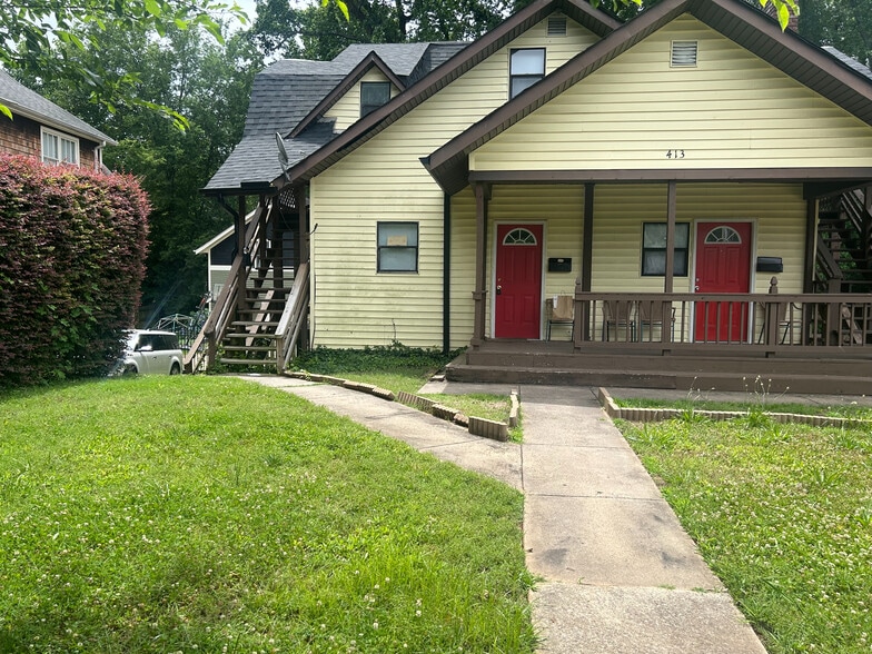 Building Photo - Room in Apartment on Heathcliff St