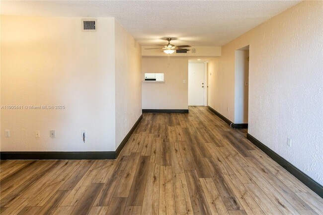Building Photo - 10500 SW 108th Ave
