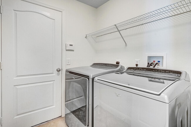 Building Photo - 4190 Chardonnay Dr