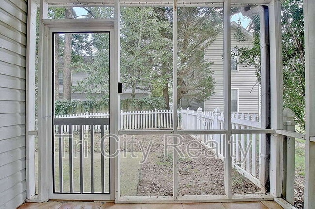 Building Photo - 419 Sherrels Ford