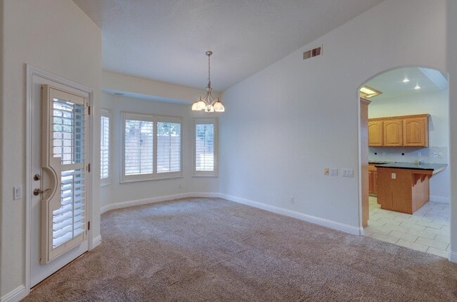 Building Photo - 1824 E Turnberry Ave