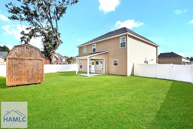 Building Photo - 763 English Oak Dr