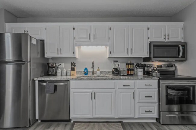 Building Photo - Merriam 4 plex