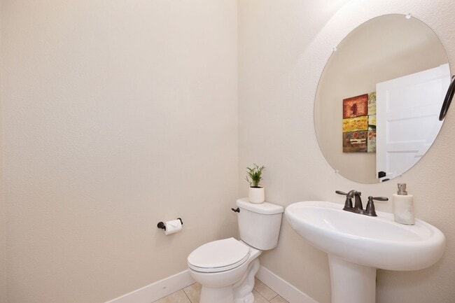 Building Photo - 3 bedroom | 2.5 bathroom | Crocker Village Brownstone