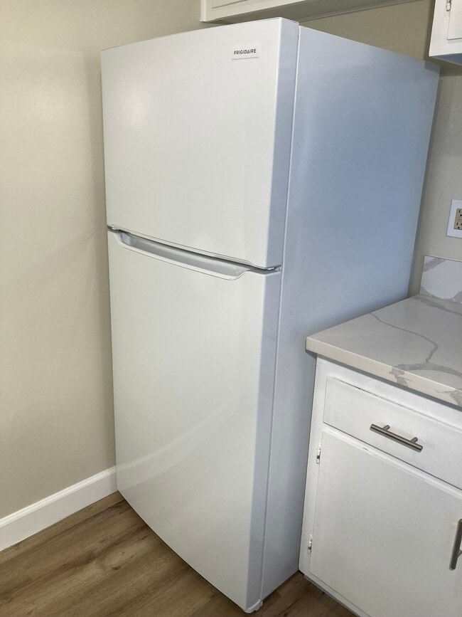 Building Photo - 909 S 2nd St