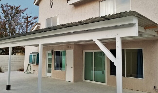 Building Photo - 4 Bedrooms, 3 Baths, 2,809 sq. ft. Home in Canoga Park