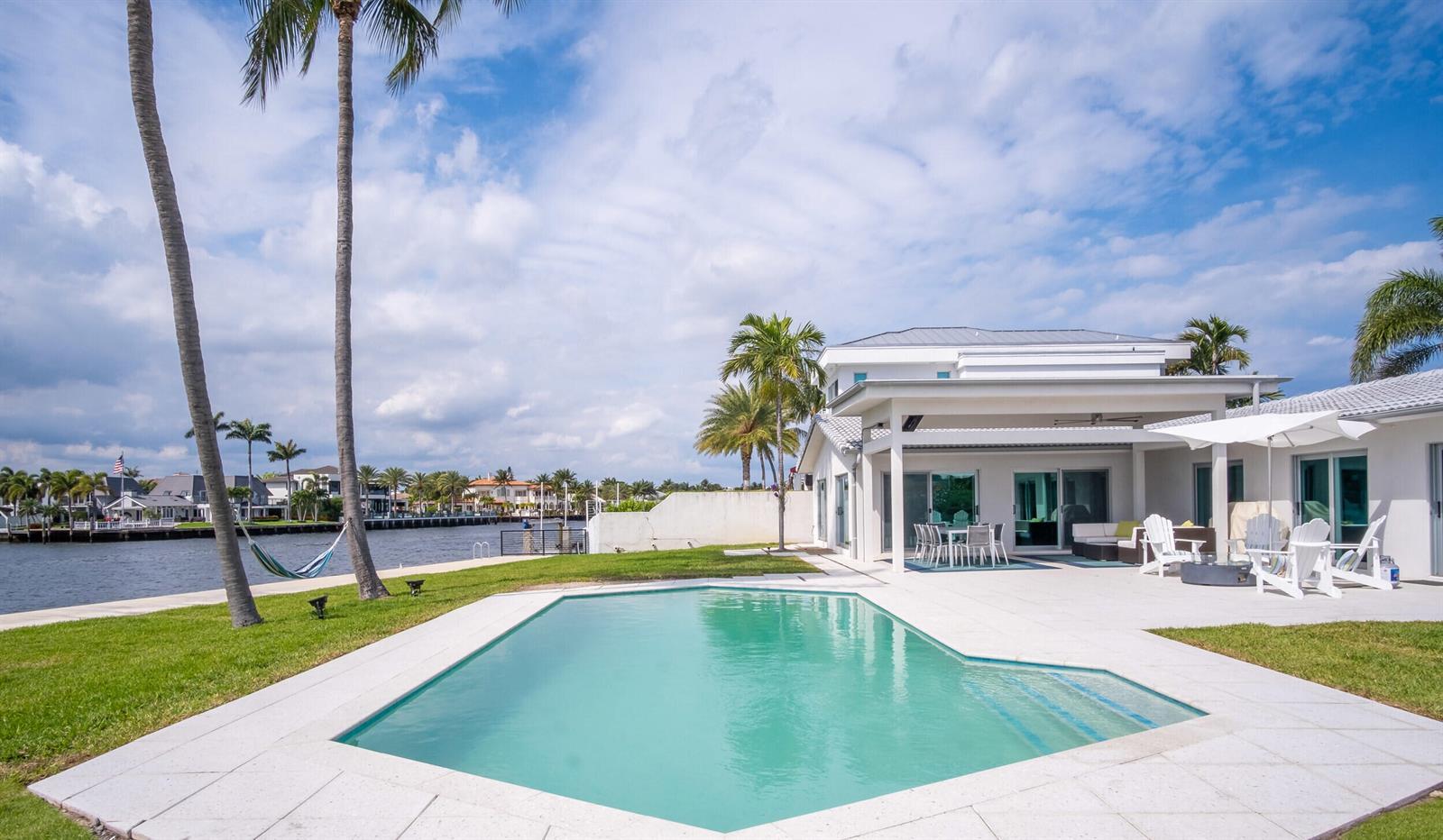 Building Photo - 35 Castle Harbor Is