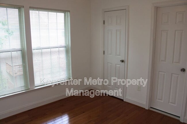 Building Photo - 13800 Fareham Ln