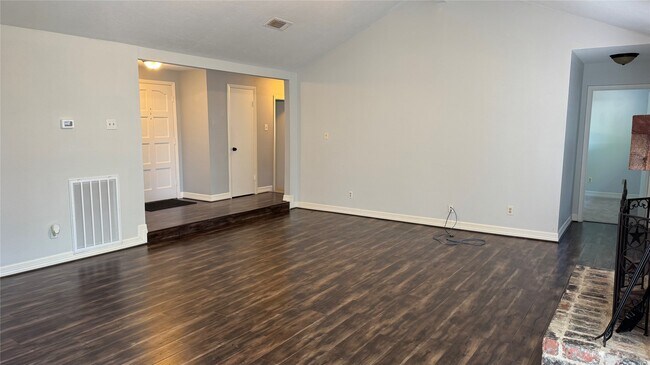 Building Photo - 5818 Culross Cl