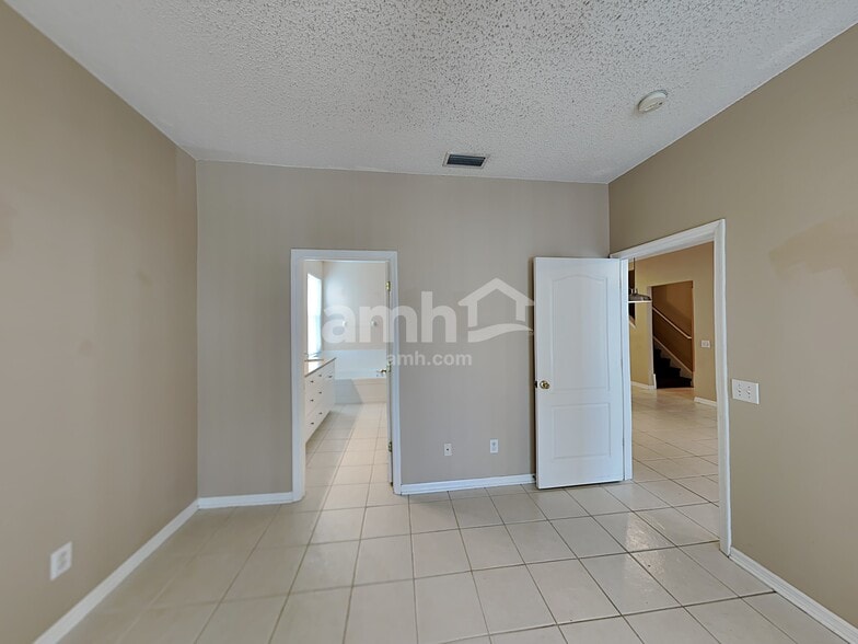 Building Photo - 10653 Firebrick Ct