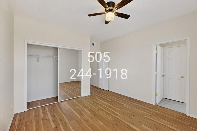 Building Photo - 1121 Meadowlark Way SE