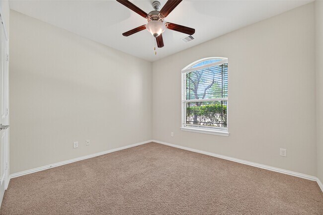 Building Photo - 211 New Harmony Trail