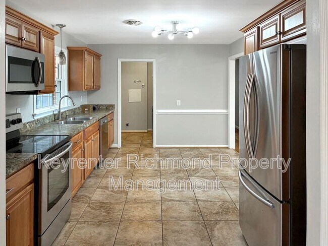 Building Photo - 7820 Conifer Rd