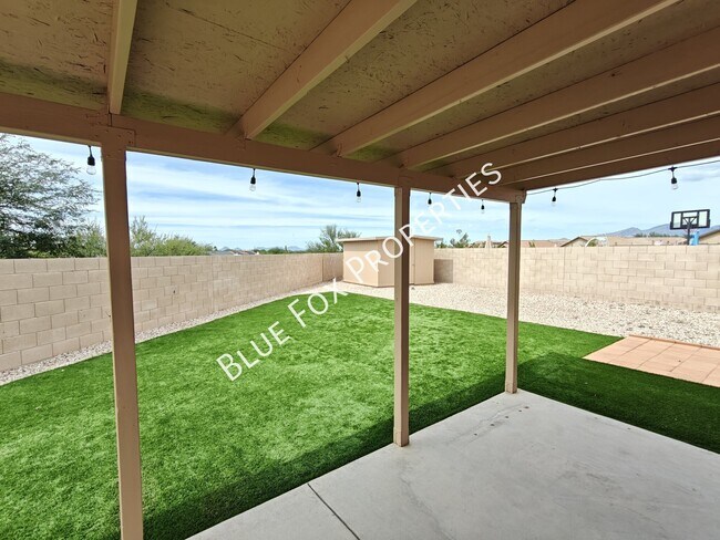 Building Photo - 8854 E Citrus Tree Dr