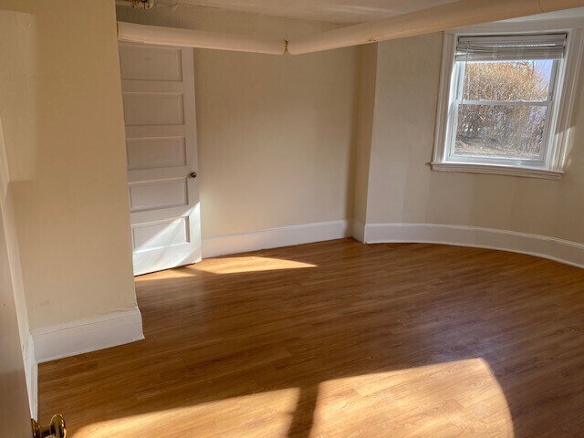 Building Photo - 25 Mount Hood Rd