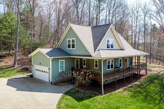 Building Photo - East AVL - Contemporary Farmhouse on Large Wooded Lot