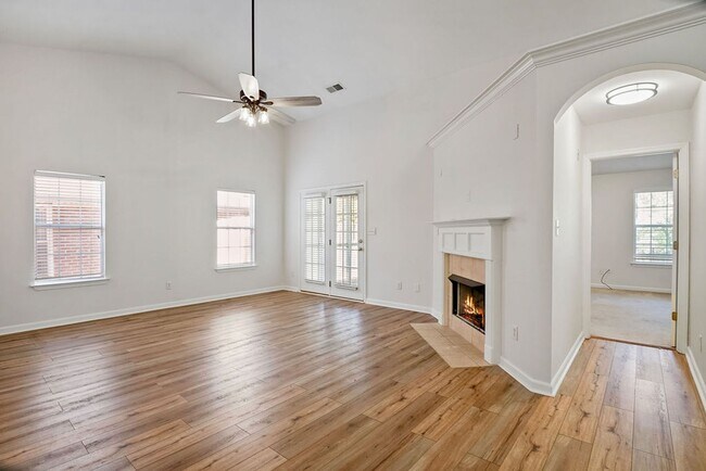 Building Photo - 125 Brook Highland Cove