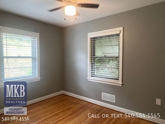 Building Photo - 6099 Franklin Rd