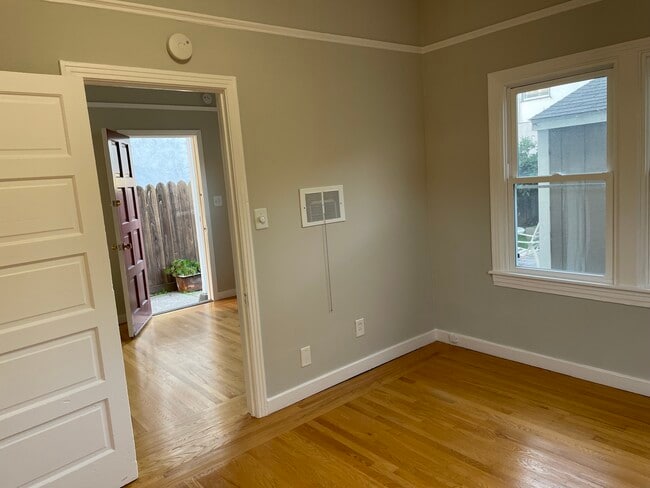 Building Photo - 3112 California St