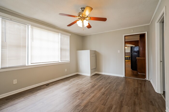 Building Photo - 608 S Fairfield Rd