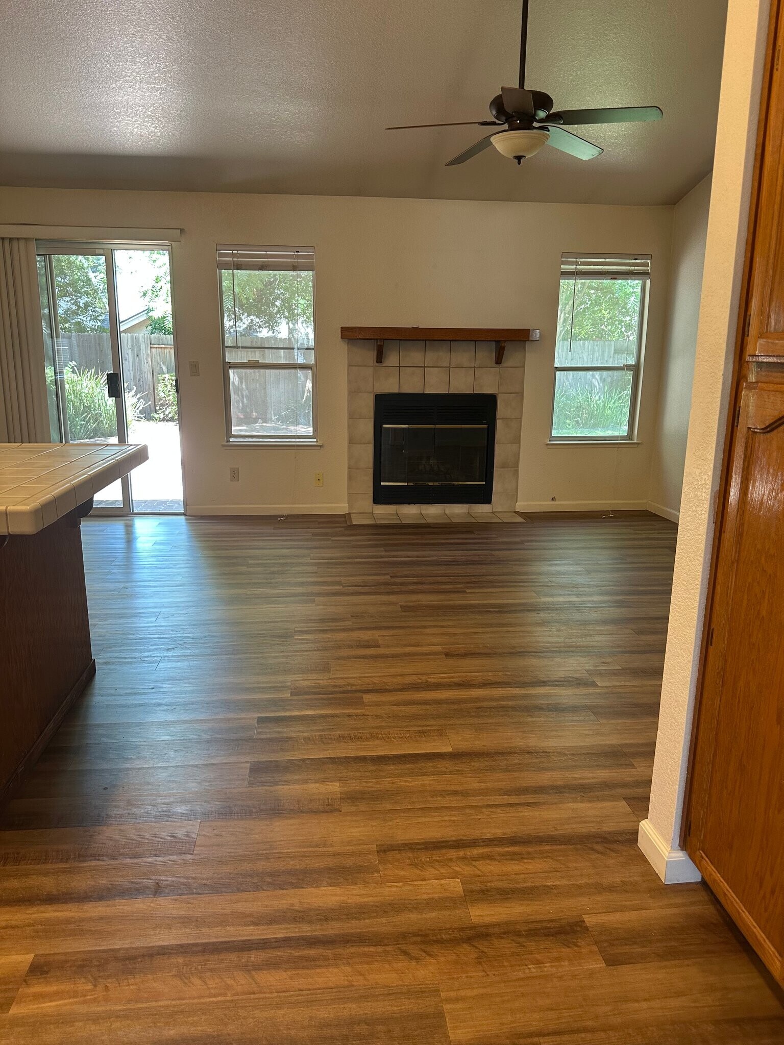 Building Photo - 643 Lunardi Way