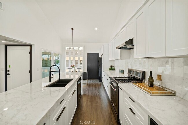 Building Photo - 23276 Atlantis Way