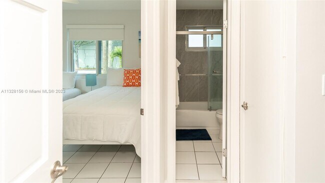 Building Photo - 1461 NW 10th St