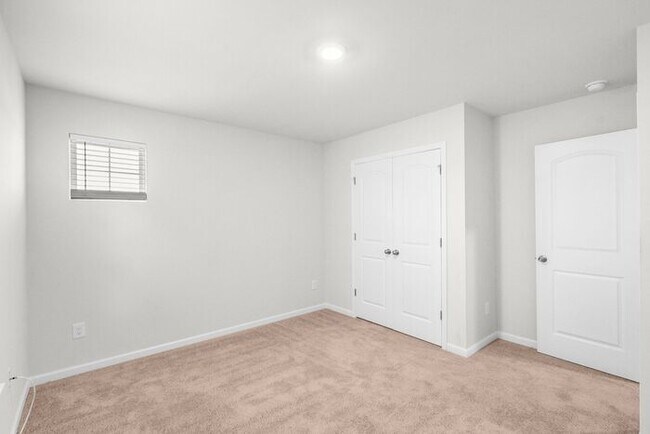Building Photo - Luxury Living Begins at Home: Where Every Day Feels Like a Retreat; 5BR/3BA, Office