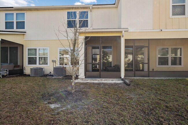 Building Photo - 73 Java Ln