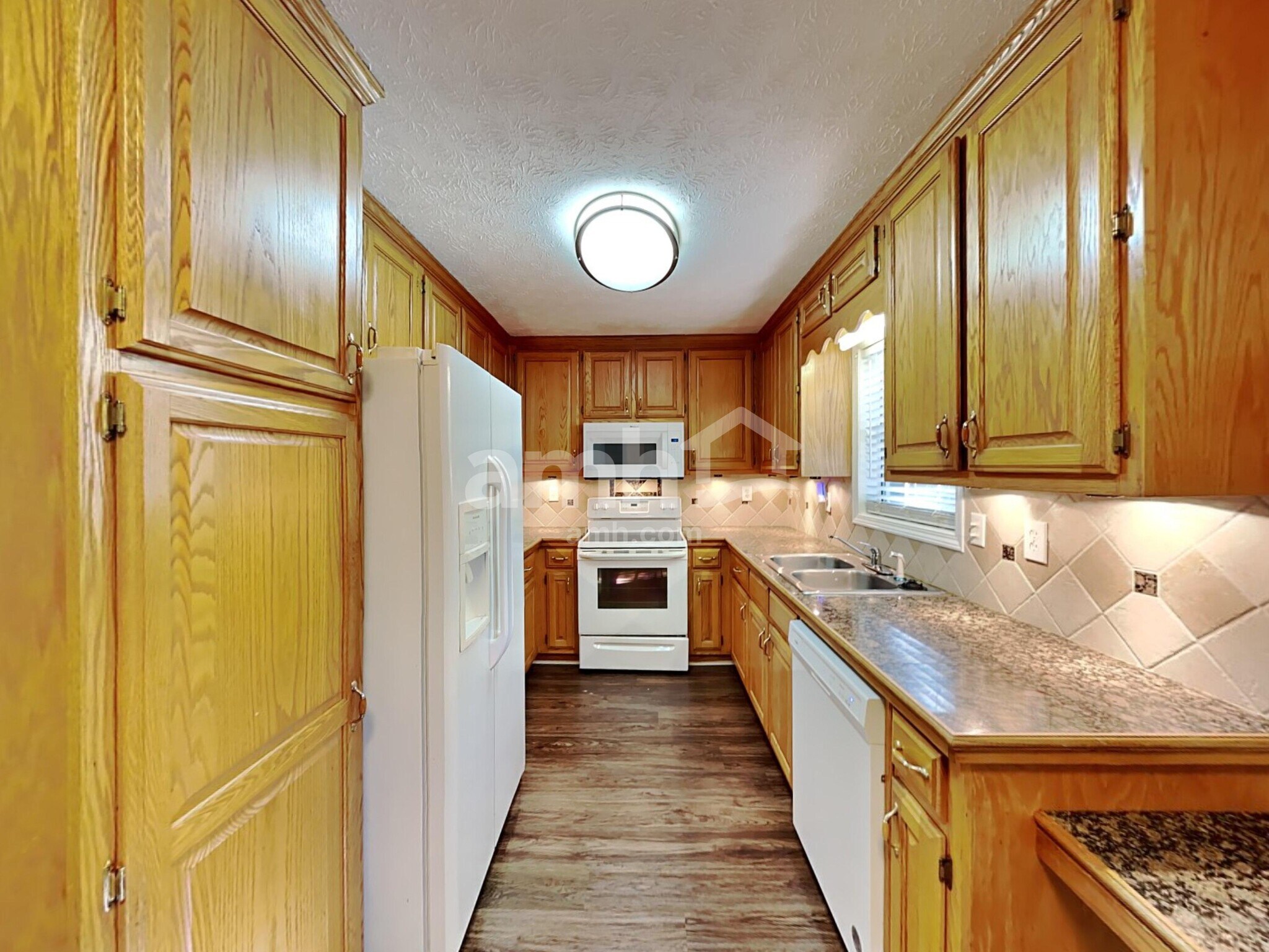 Building Photo - 424 Spring Falls Dr