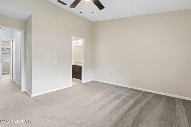 Building Photo - 7623 Baymeadows Cir W