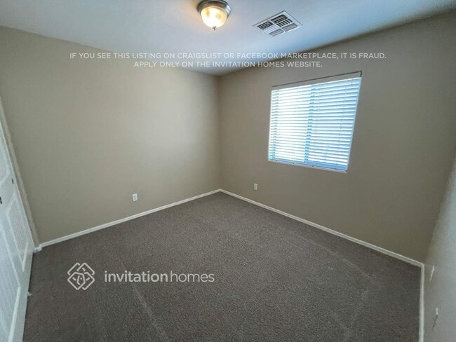 Building Photo - 10225 W Camelback Rd