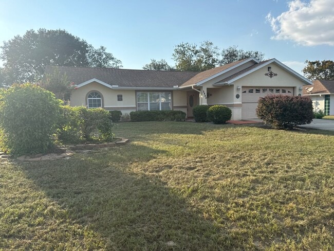Building Photo - Beautiful Pool Home In Great Location!