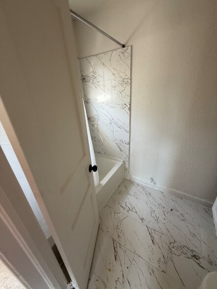 Building Photo - 1217 3rd Ave N