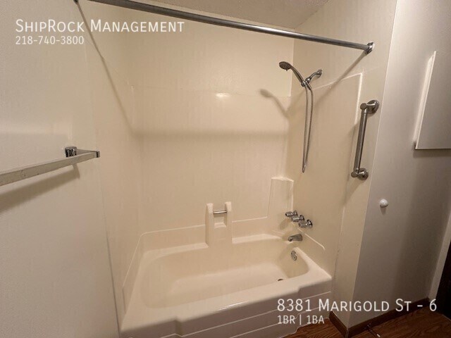 Building Photo - 8381 Marigold St