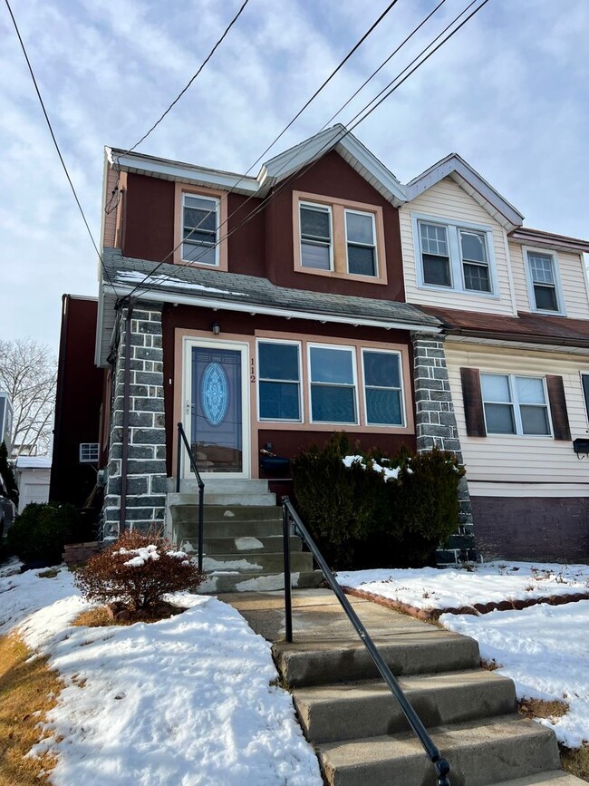 Building Photo - Gorgeous 4-Bedroom Twin Home in Upper Darby! Available NOW!