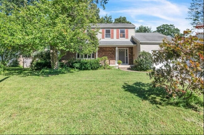Building Photo - 63 Oakwood Dr