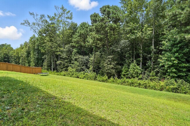 Building Photo - 205 Wilbur Lake Dr