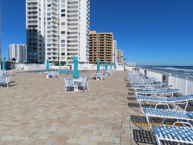 Building Photo - 3047 S Atlantic Ave