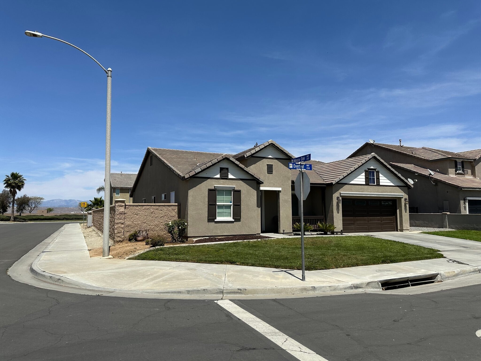 Building Photo - 217 Overleaf Way