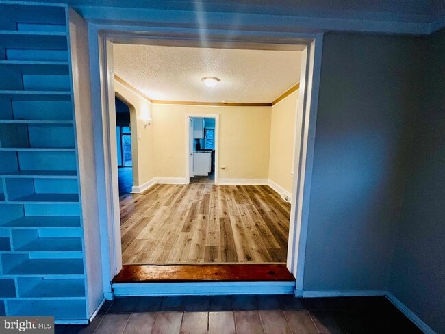 Building Photo - 428 Paxson Ave