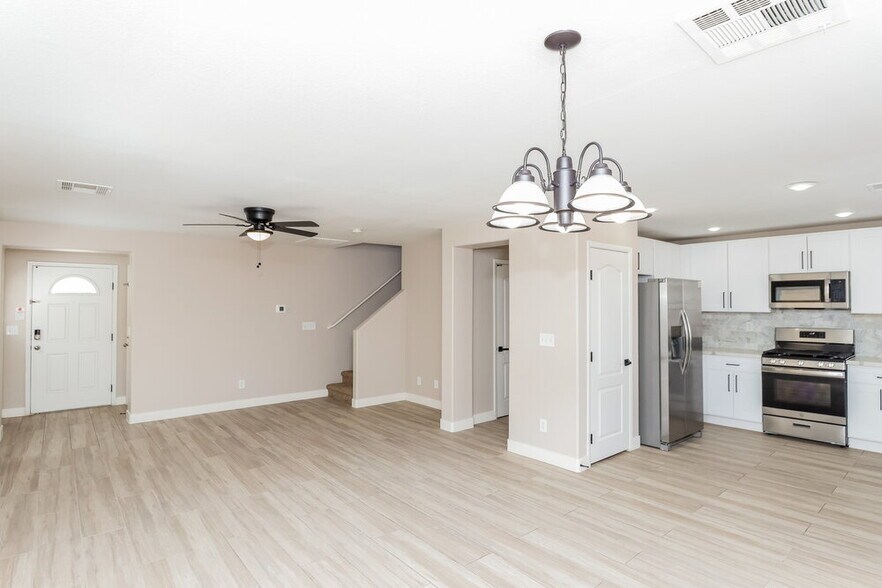 Building Photo - 6196 Fisher Creek Ct