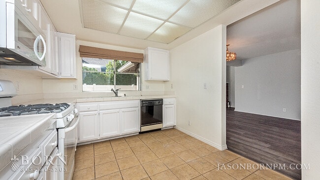 Building Photo - 1830 Rory Ln