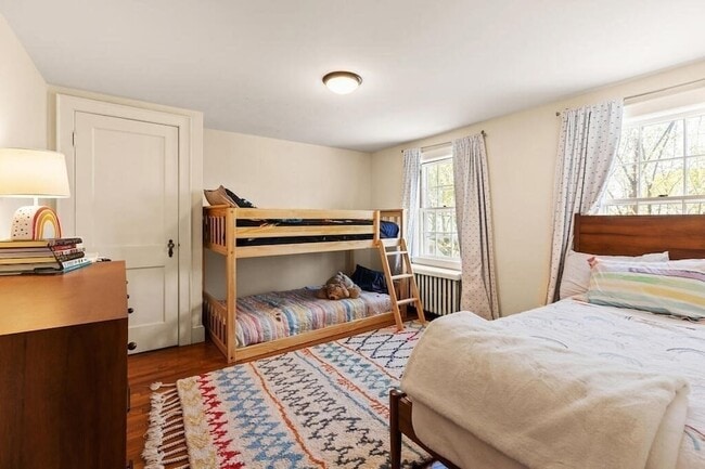 Building Photo - 7 Marrigan St