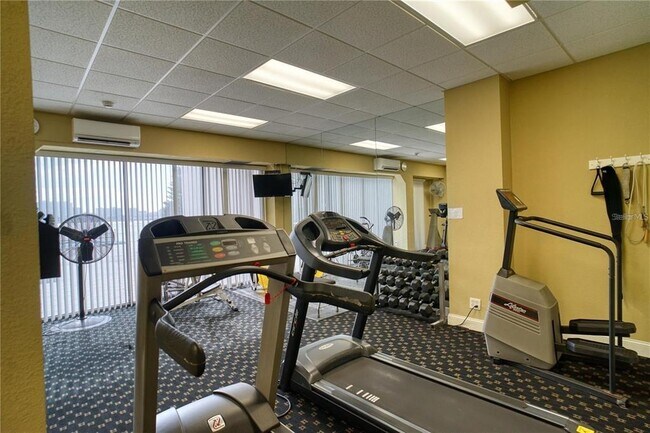 Building Photo - 450 S Gulfview Blvd