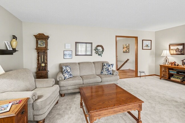 Building Photo - For Rent – 3 Bedroom Home in Sunset Hills, Pella
