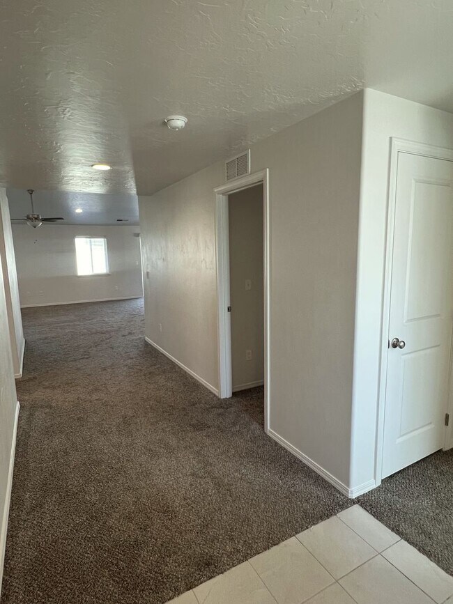 Building Photo - Beautiful 3 bed 2 bath home in Caldwell ju...