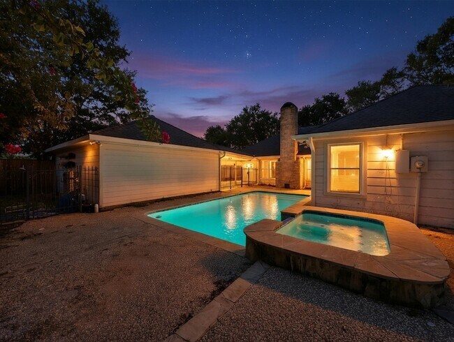 Building Photo - 7914 Candle Ln