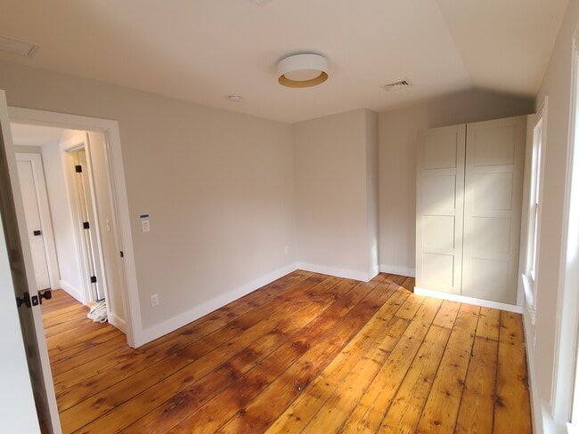 Bedroom3 - South facing - 33 Green Street