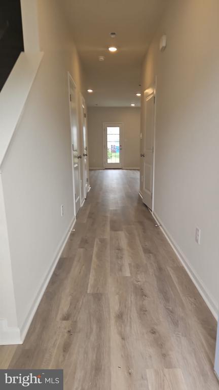 Building Photo - 30 Elliot Ln